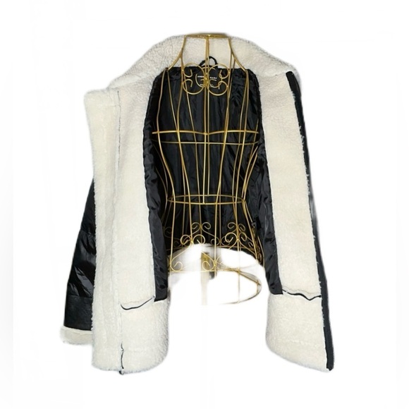 NEW Ciré Faux Shearling Puffer Jacket in Black & Cream, Size Medium - Picture 10 of 16